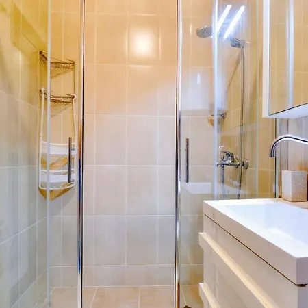 Apartment Comfort In Center
