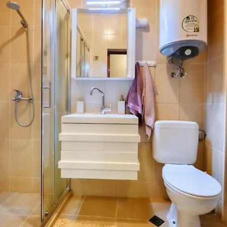 Apartment Comfort In Center *